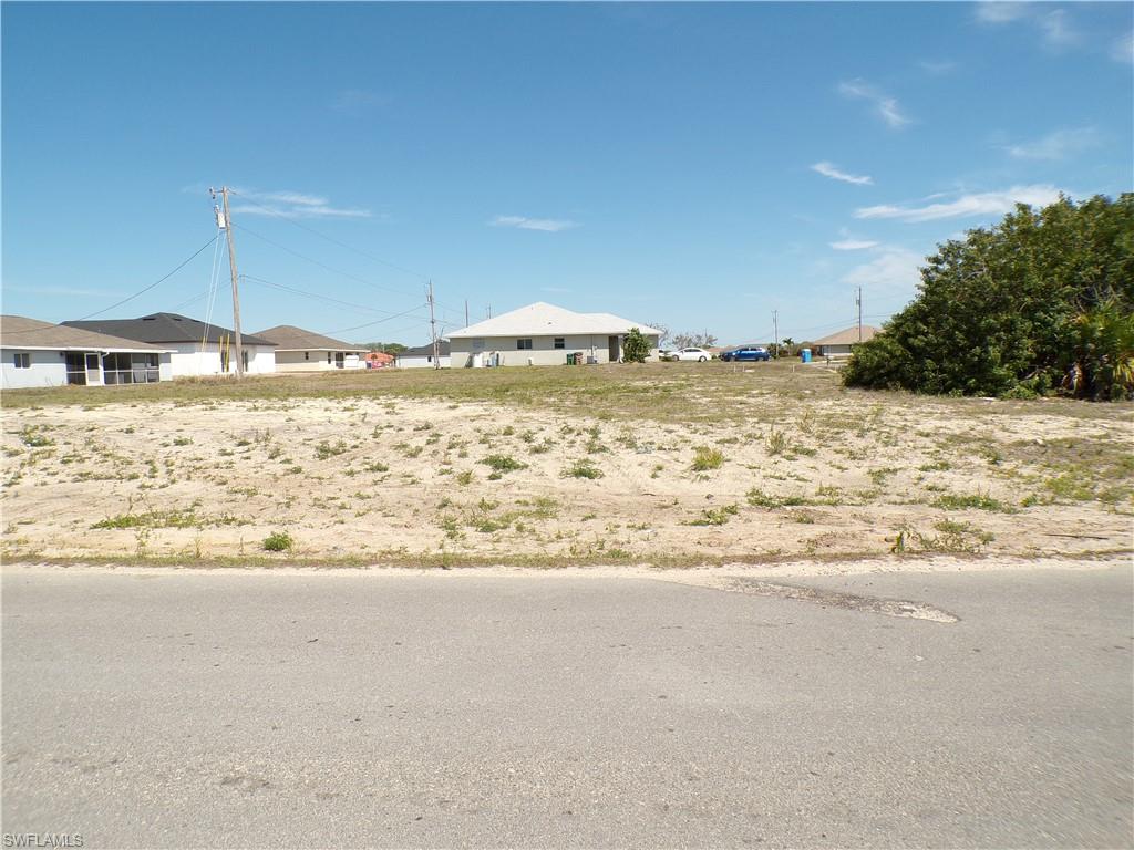 CAPE CORAL - Land