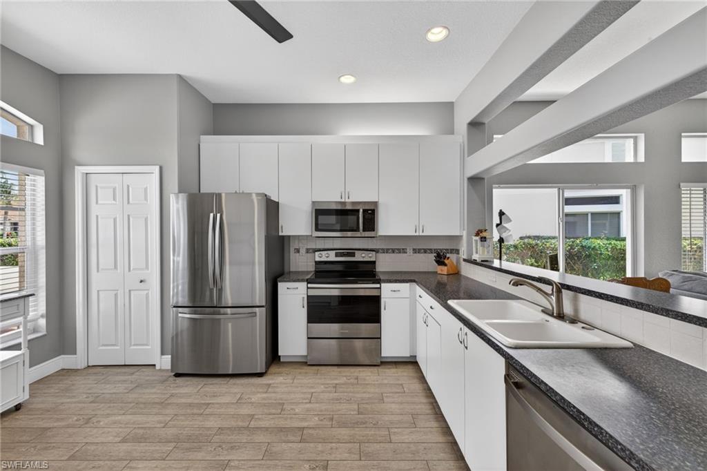 DEVONSHIRE LAKES - Residential