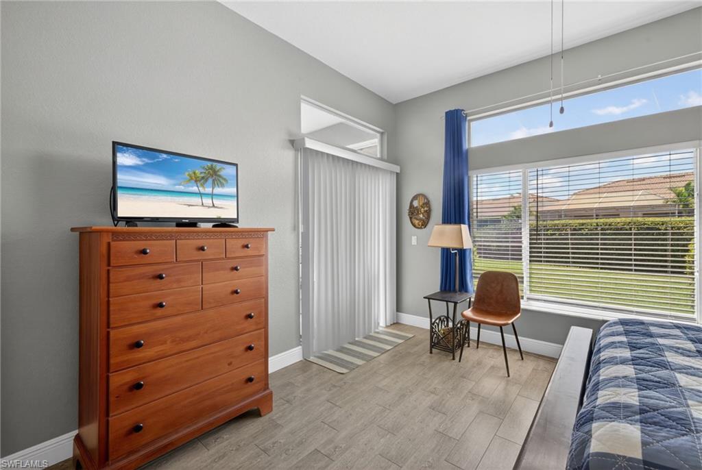 DEVONSHIRE LAKES - Residential