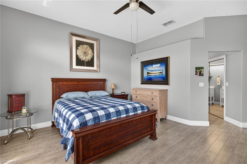 DEVONSHIRE LAKES - Residential