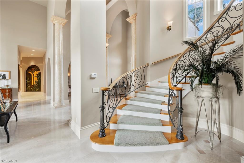 BAY COLONY SHORES - Residential