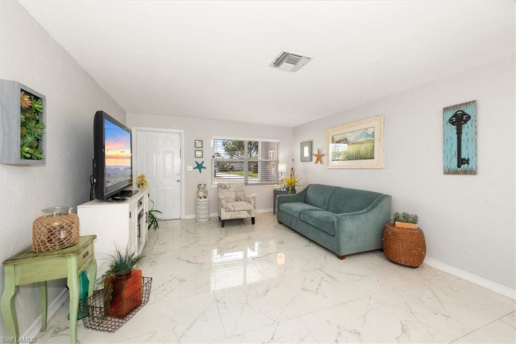 BARTENS PINEVIEW ESTATES - Residential