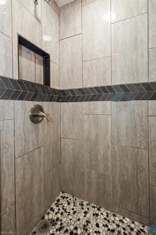 BARTENS PINEVIEW ESTATES - Residential