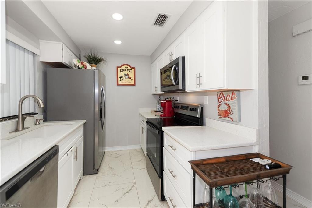 BARTENS PINEVIEW ESTATES - Residential