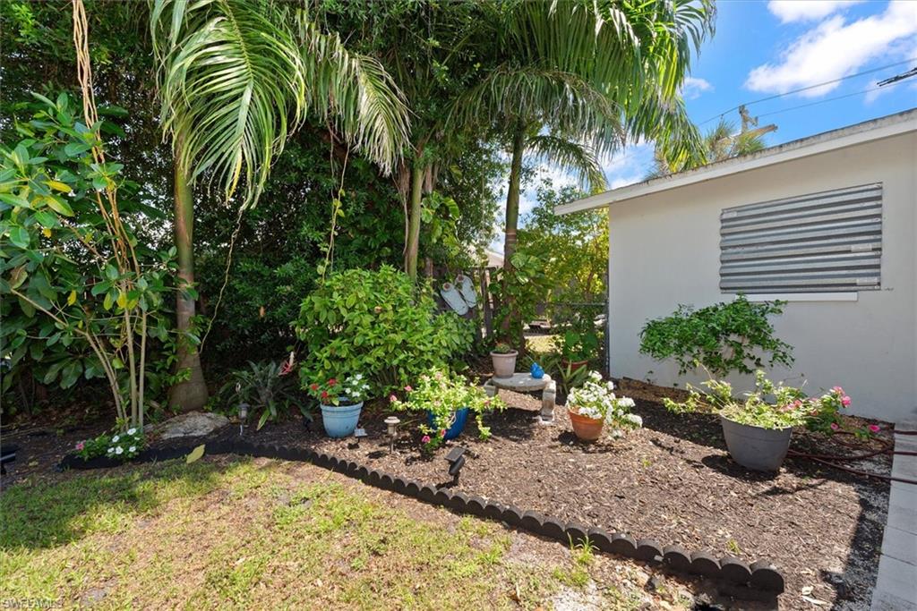 BARTENS PINEVIEW ESTATES - Residential