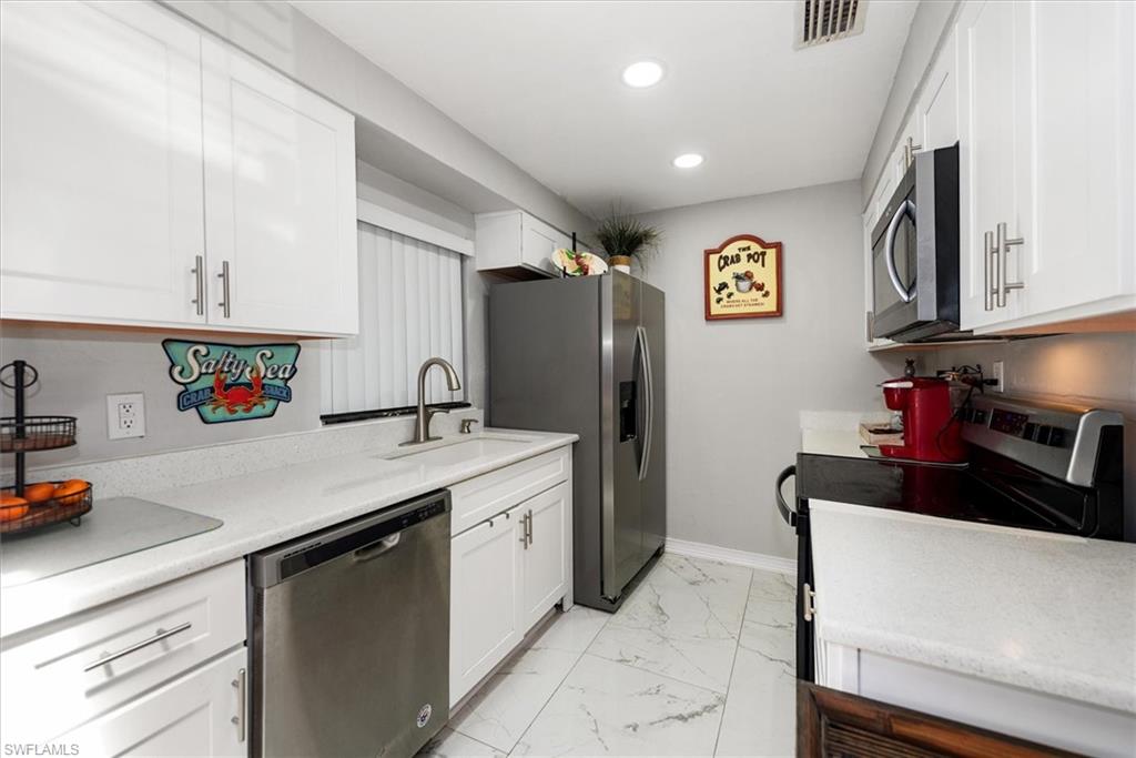 BARTENS PINEVIEW ESTATES - Residential