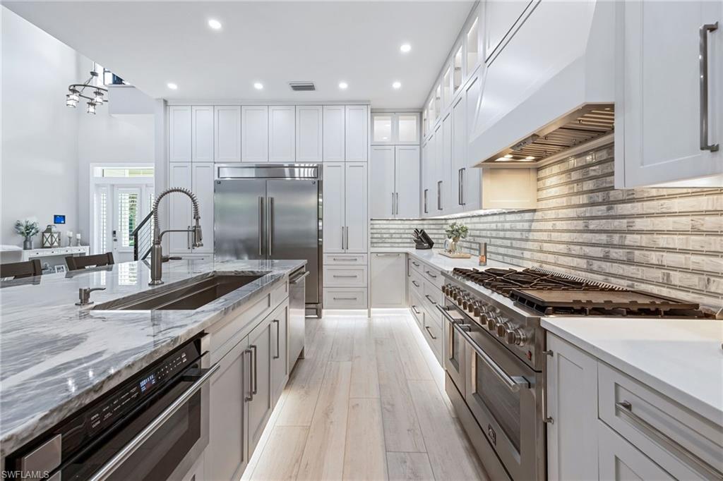 4030 Horse Creek BLVD