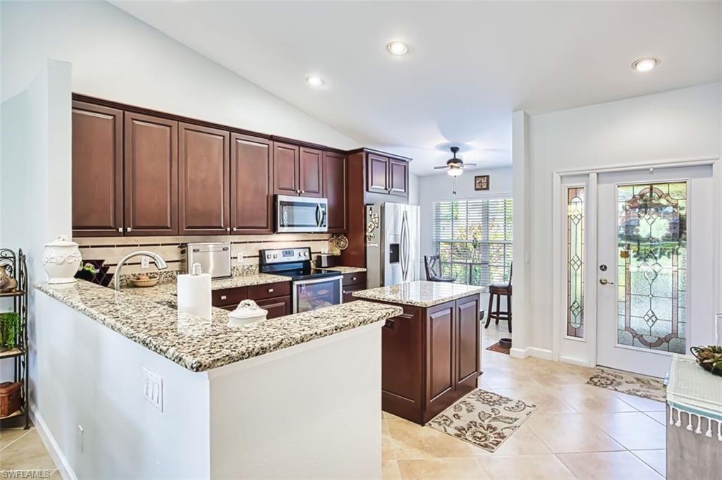 REFLECTION LAKES - Residential