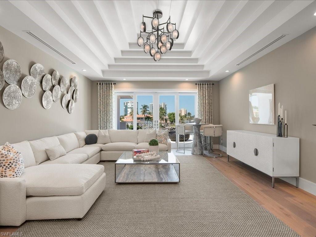 PARK SHORE - Residential