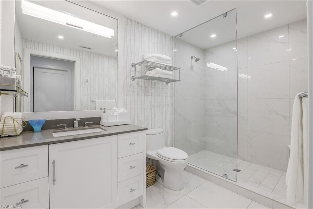 KALEA BAY TOWER 100 - Residential