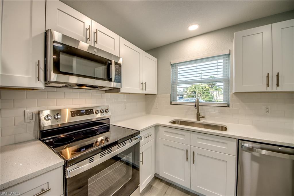 DAVIS WOODS CONDOMINIUM - Residential Lease