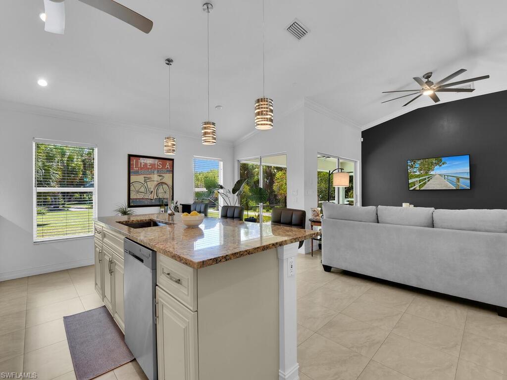 GOLDEN GATE ESTATES - Residential