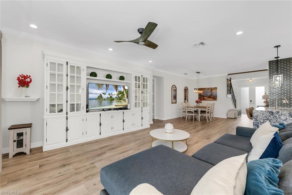 MARBELLA LAKES - Residential