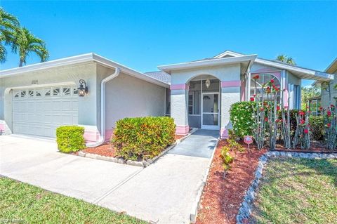 Photo of 10167 Regent CIR, NAPLES, FL 34109 (MLS # 224083943)
