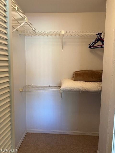 COUNTRY CLUB VILLAGE - Residential Lease