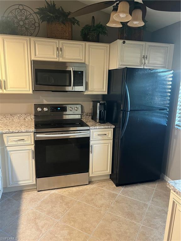 COUNTRY CLUB VILLAGE - Residential Lease