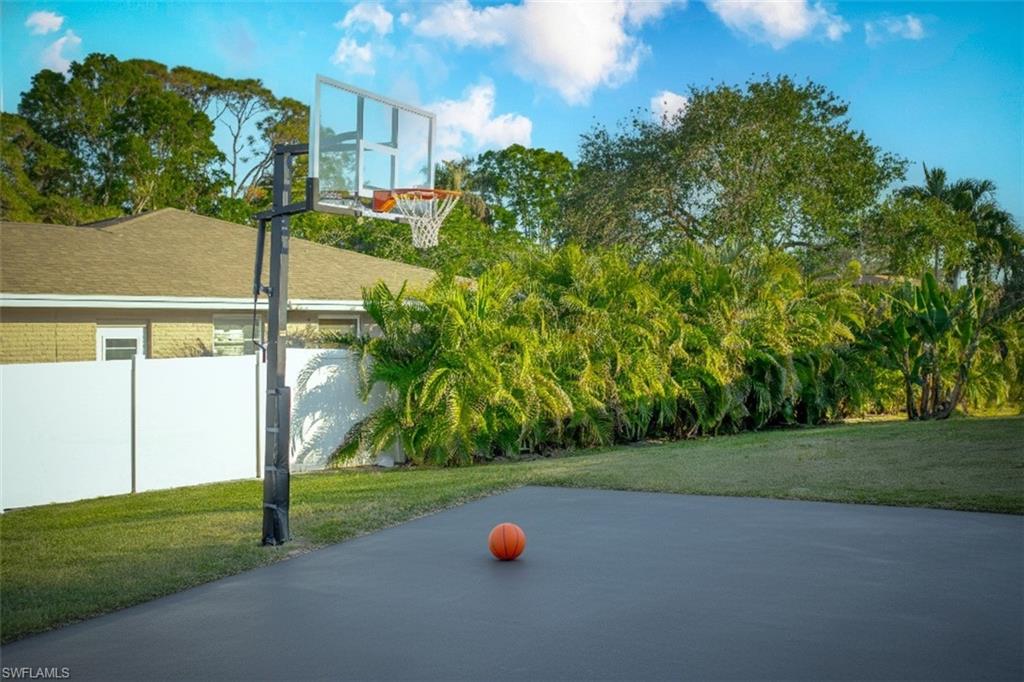 PALM RIVER ESTATES - Residential