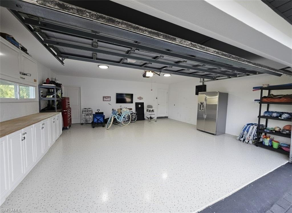 PALM RIVER ESTATES - Residential