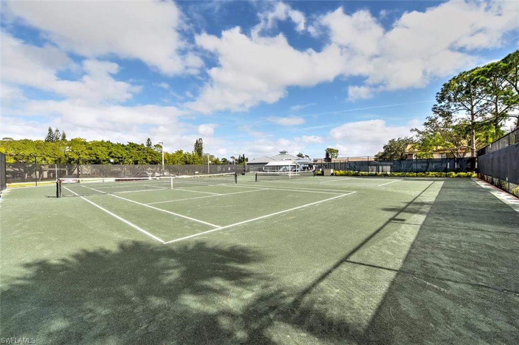 OAKMONT VILLAGE - Residential