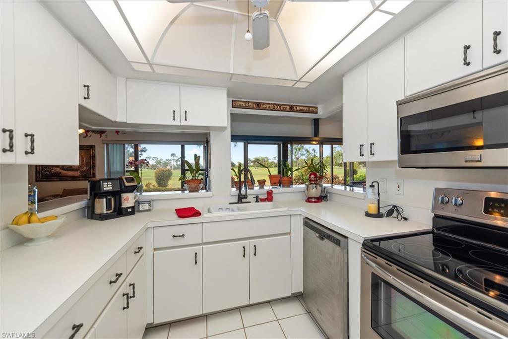 OAKMONT VILLAGE - Residential