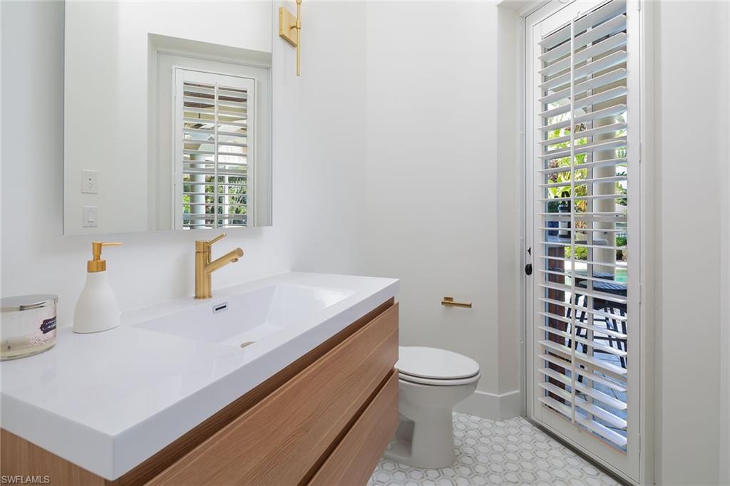 MONTEREY - Residential