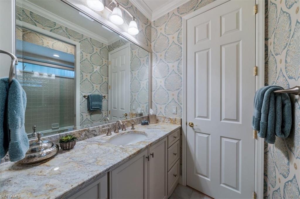 LONGLAKE - Residential