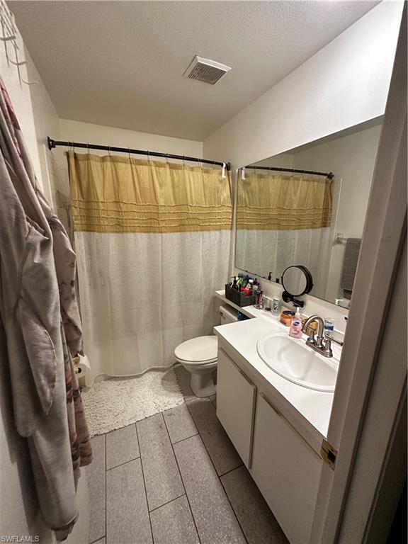 VILLAGE OF CEDARBEND - Residential