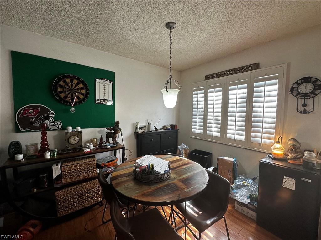 VILLAGE OF CEDARBEND - Residential