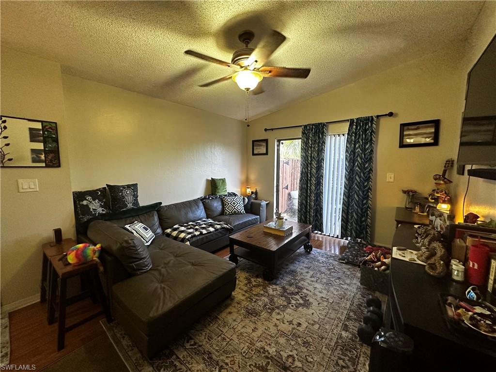 VILLAGE OF CEDARBEND - Residential