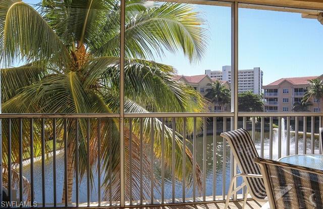 BELLA LAGO - Residential