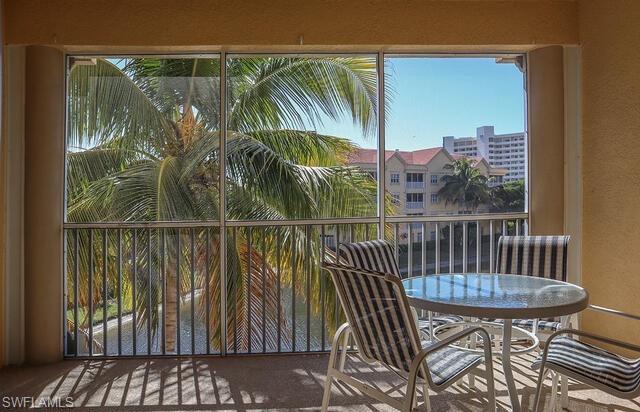 BELLA LAGO - Residential