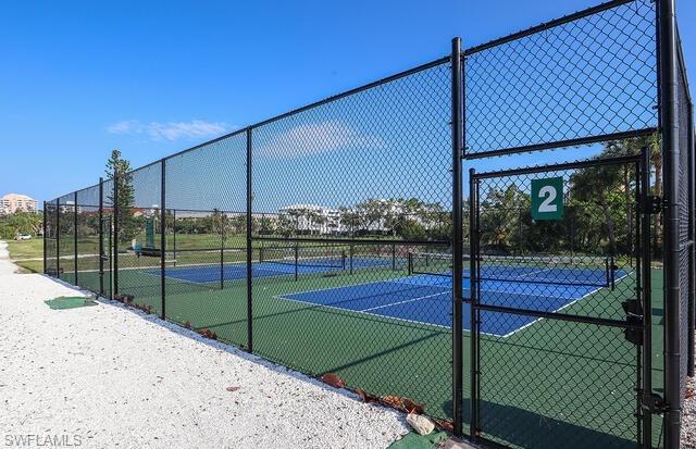 BELLA LAGO - Residential