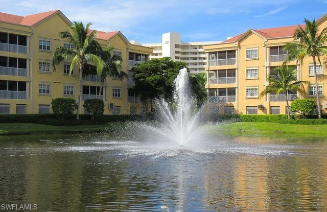 BELLA LAGO - Residential