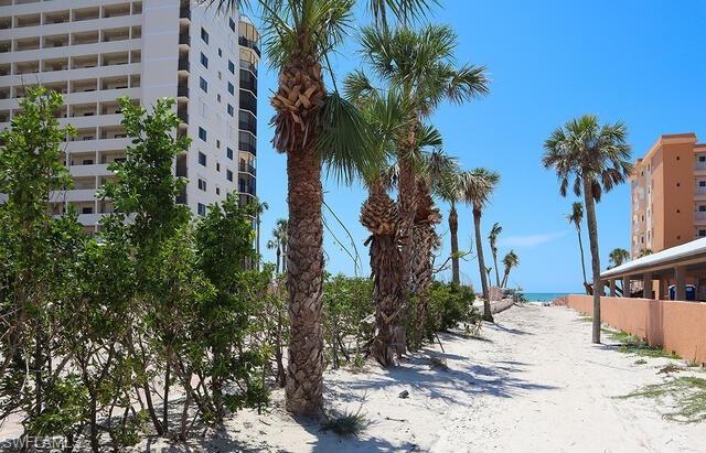 BELLA LAGO - Residential