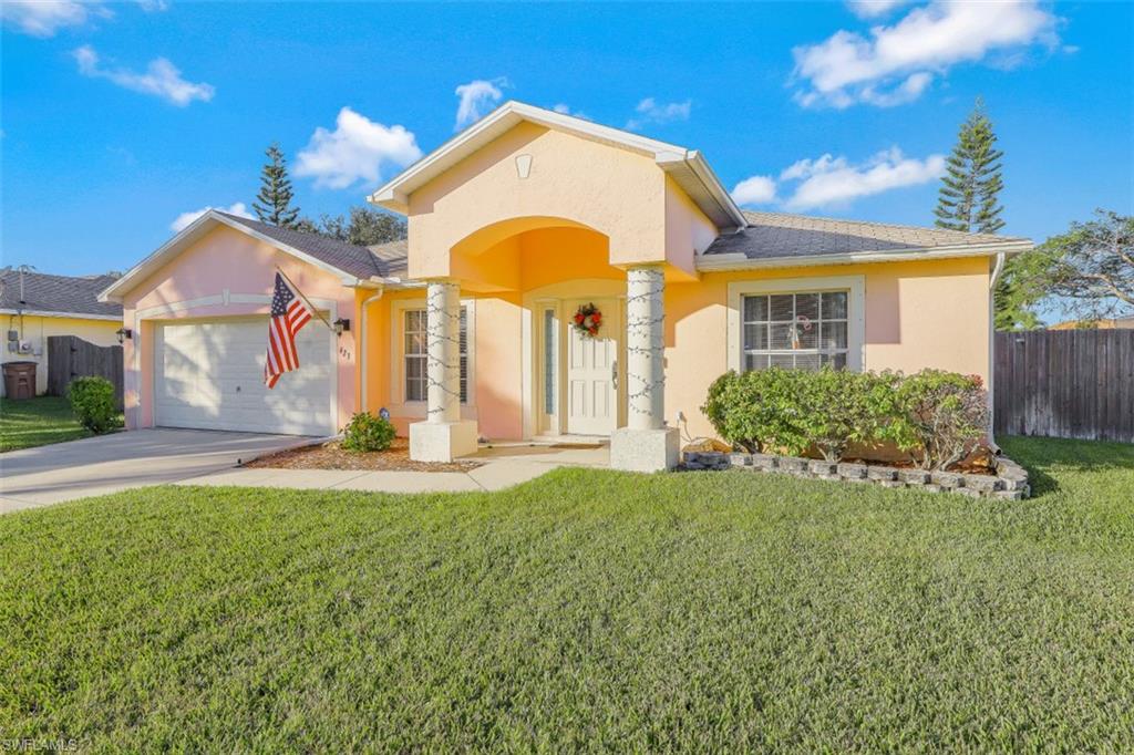 CAPE CORAL - Residential