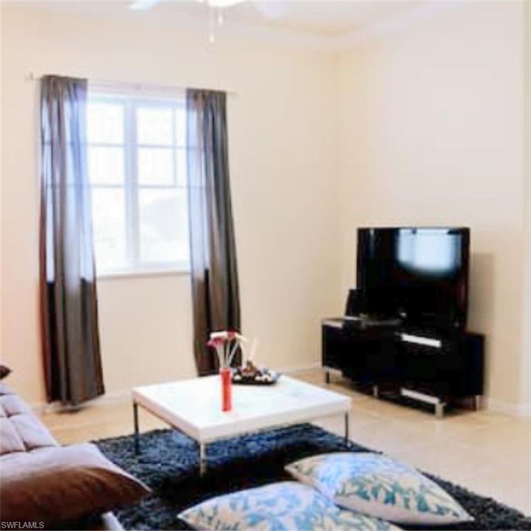 BELLA CASA - Residential Lease