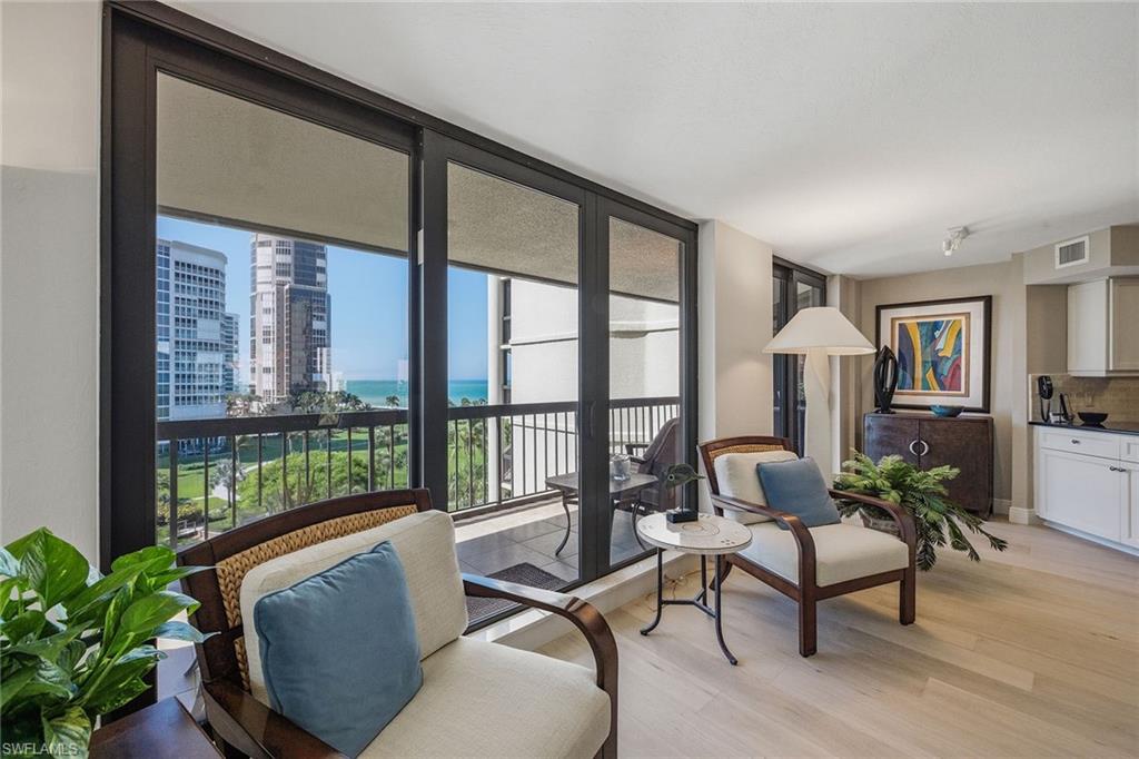 ESPLANADE CLUB - Residential