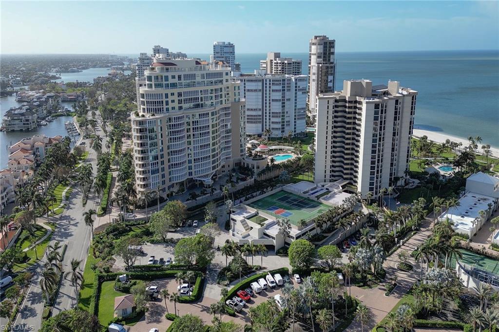 ESPLANADE CLUB - Residential