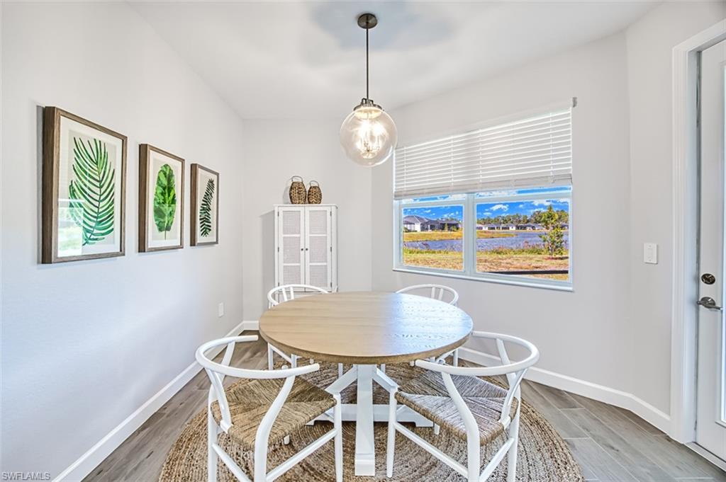 COUNTRY CLUB - Residential