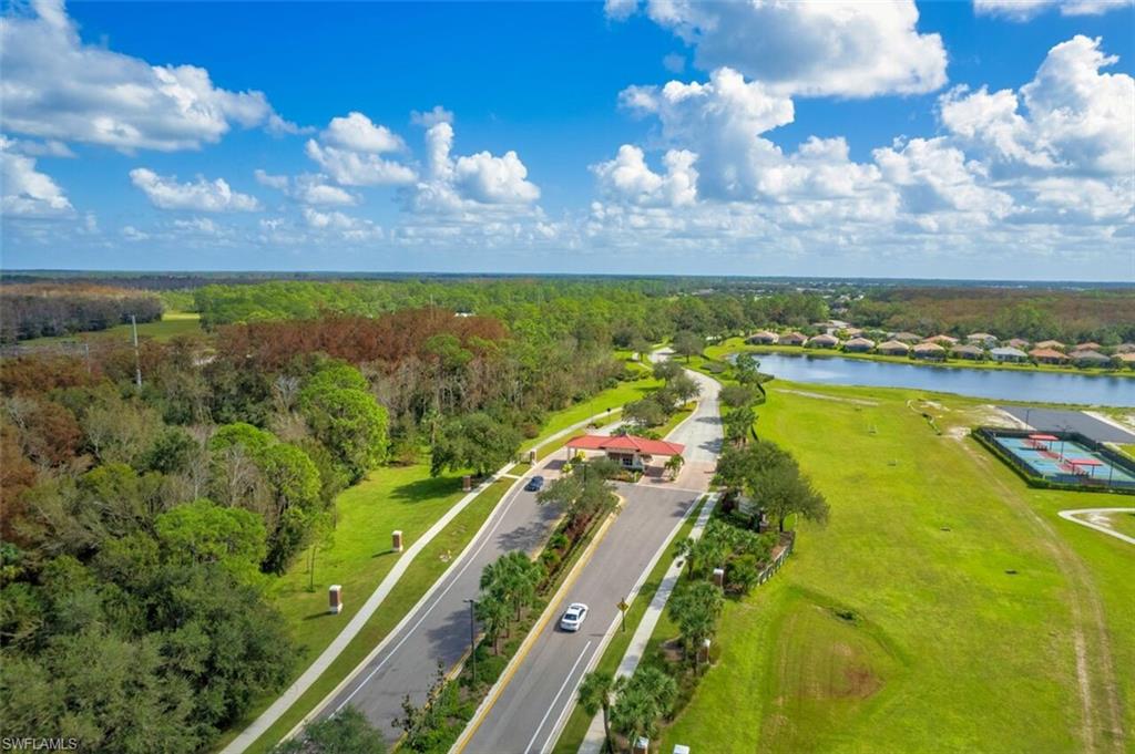 COUNTRY CLUB - Residential