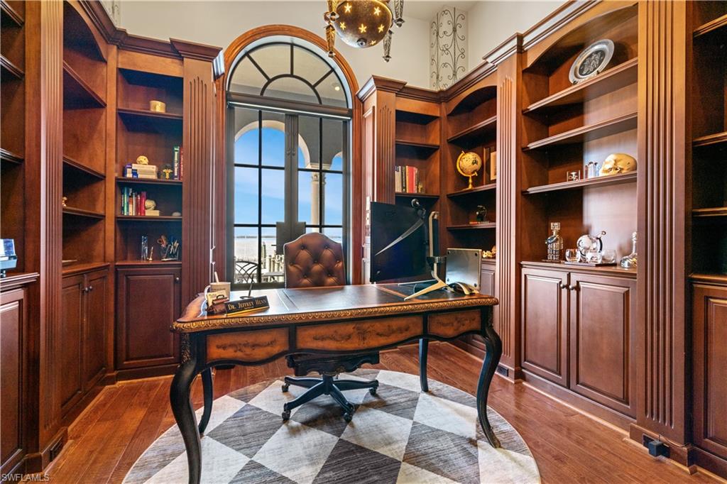 SEMINOLE ESTATES - Residential