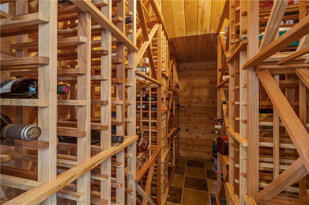 SEMINOLE ESTATES - Residential