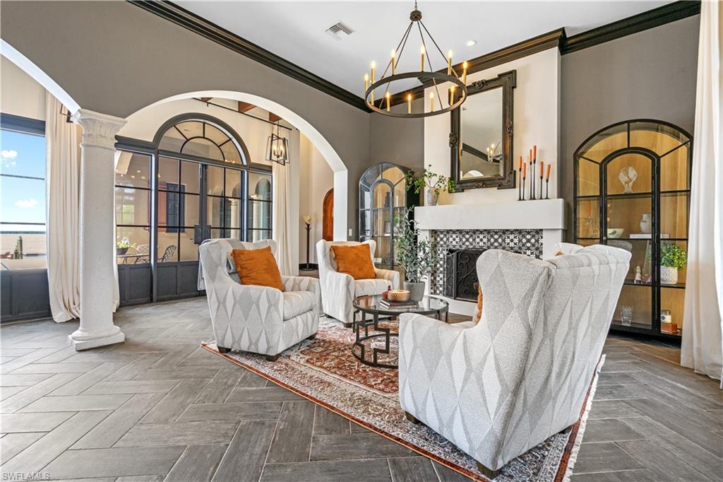 SEMINOLE ESTATES - Residential