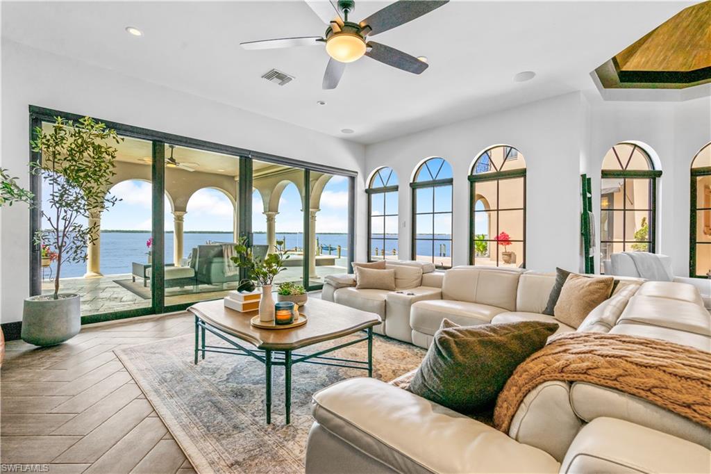 SEMINOLE ESTATES - Residential