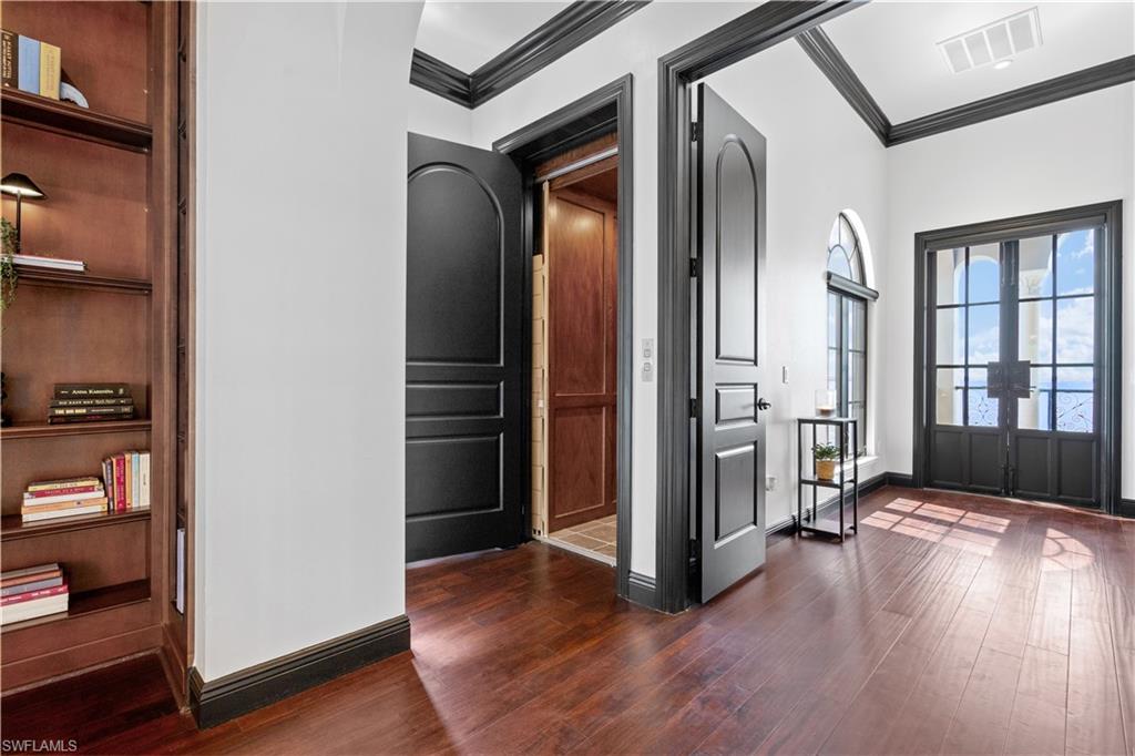 SEMINOLE ESTATES - Residential