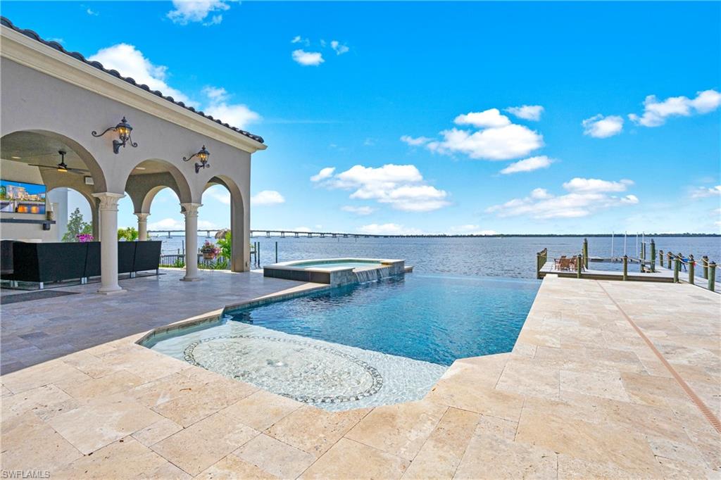 SEMINOLE ESTATES - Residential