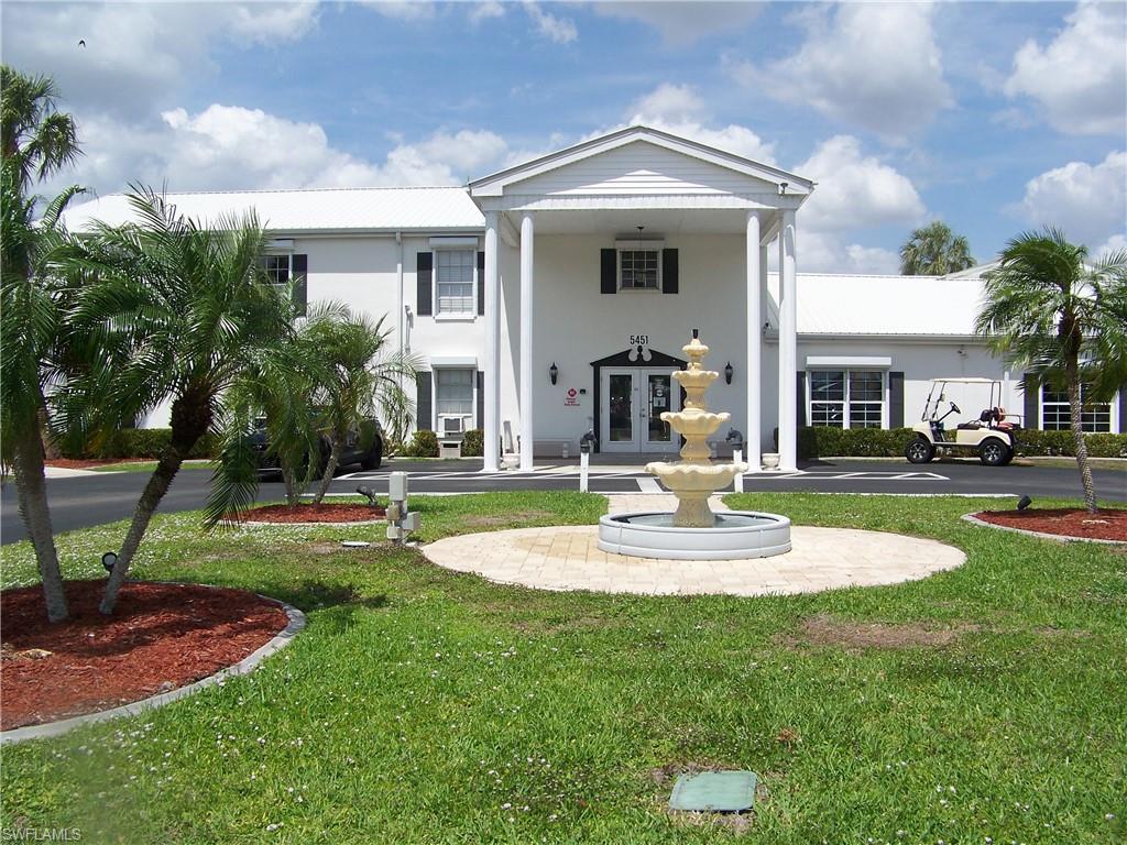 CARRIAGE VILLAGE - Residential