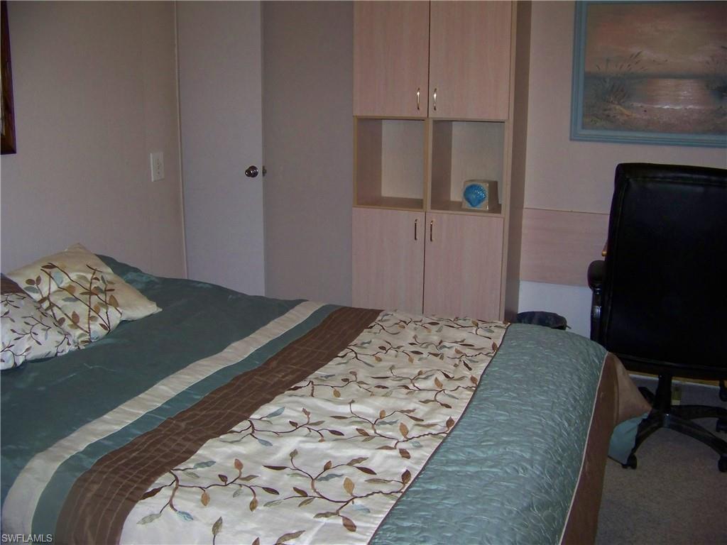 CARRIAGE VILLAGE - Residential