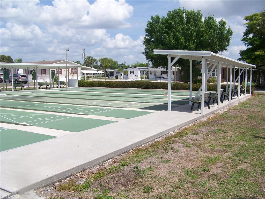 CARRIAGE VILLAGE - Residential