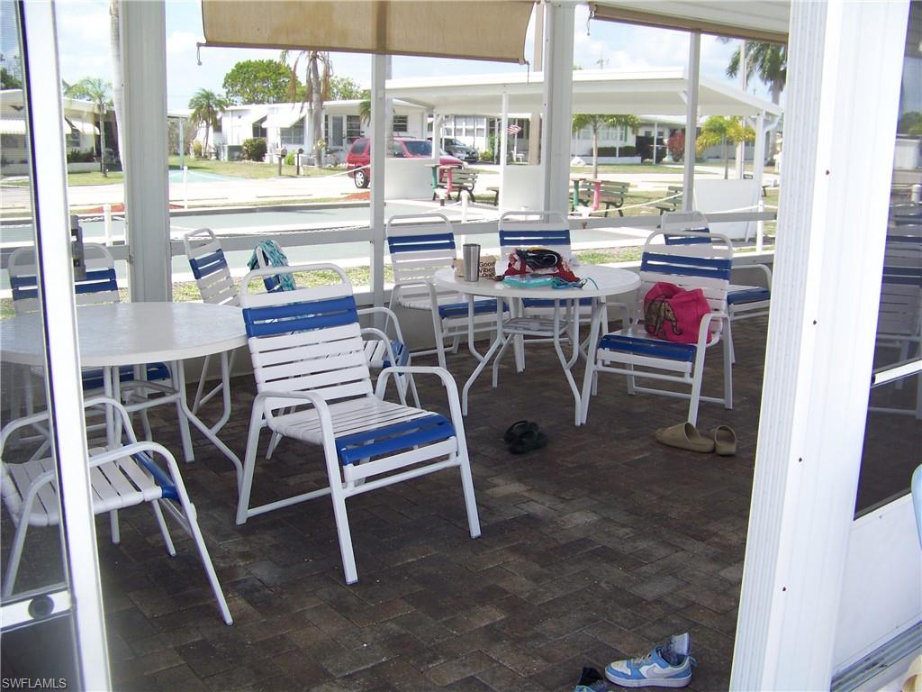 CARRIAGE VILLAGE - Residential